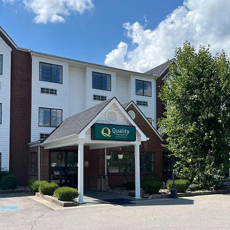 Quality Inn & Suites Prestonsburg Next To Mountain Arts Center Екстериор снимка