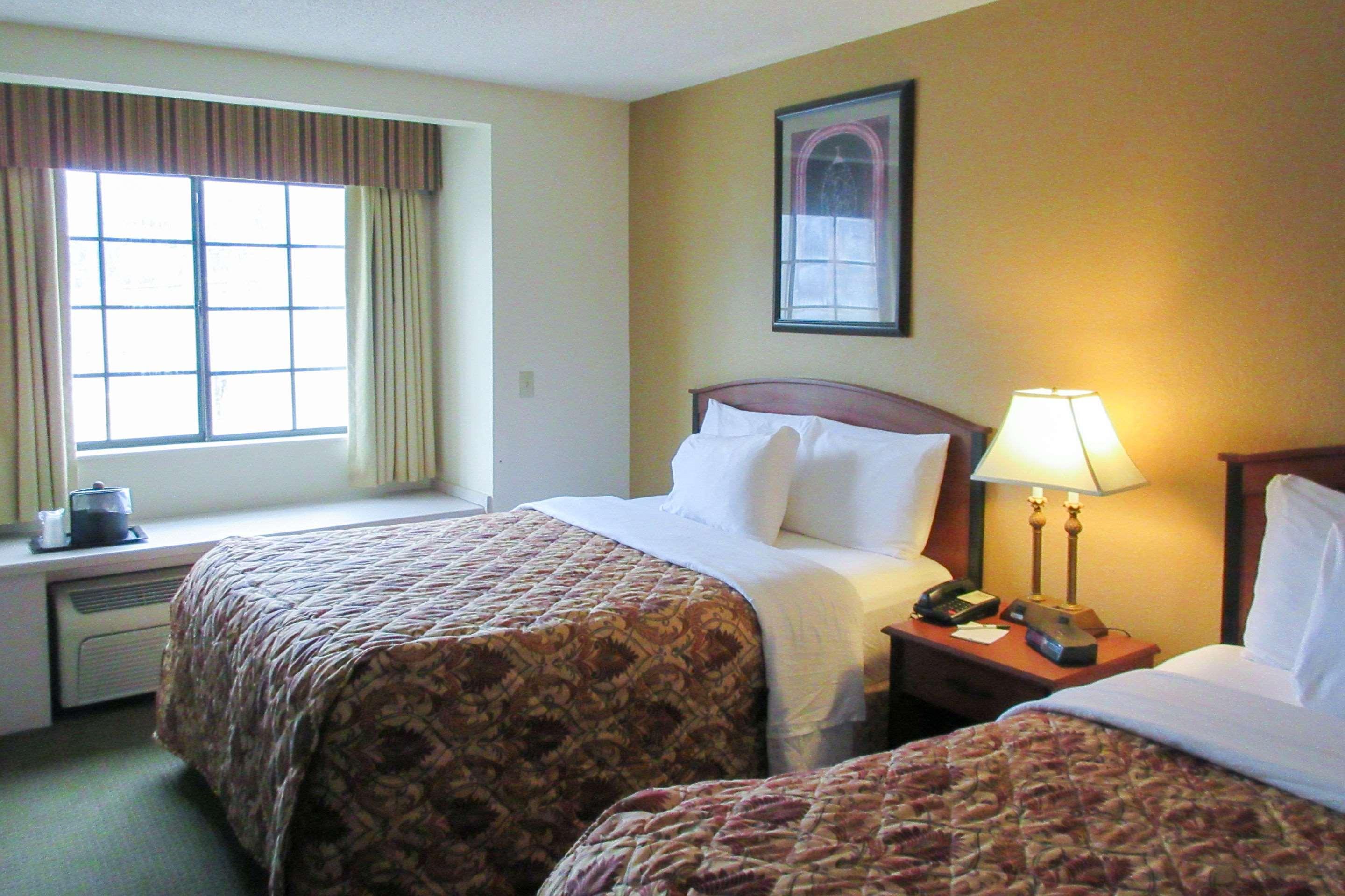 Quality Inn & Suites Prestonsburg Next To Mountain Arts Center Екстериор снимка