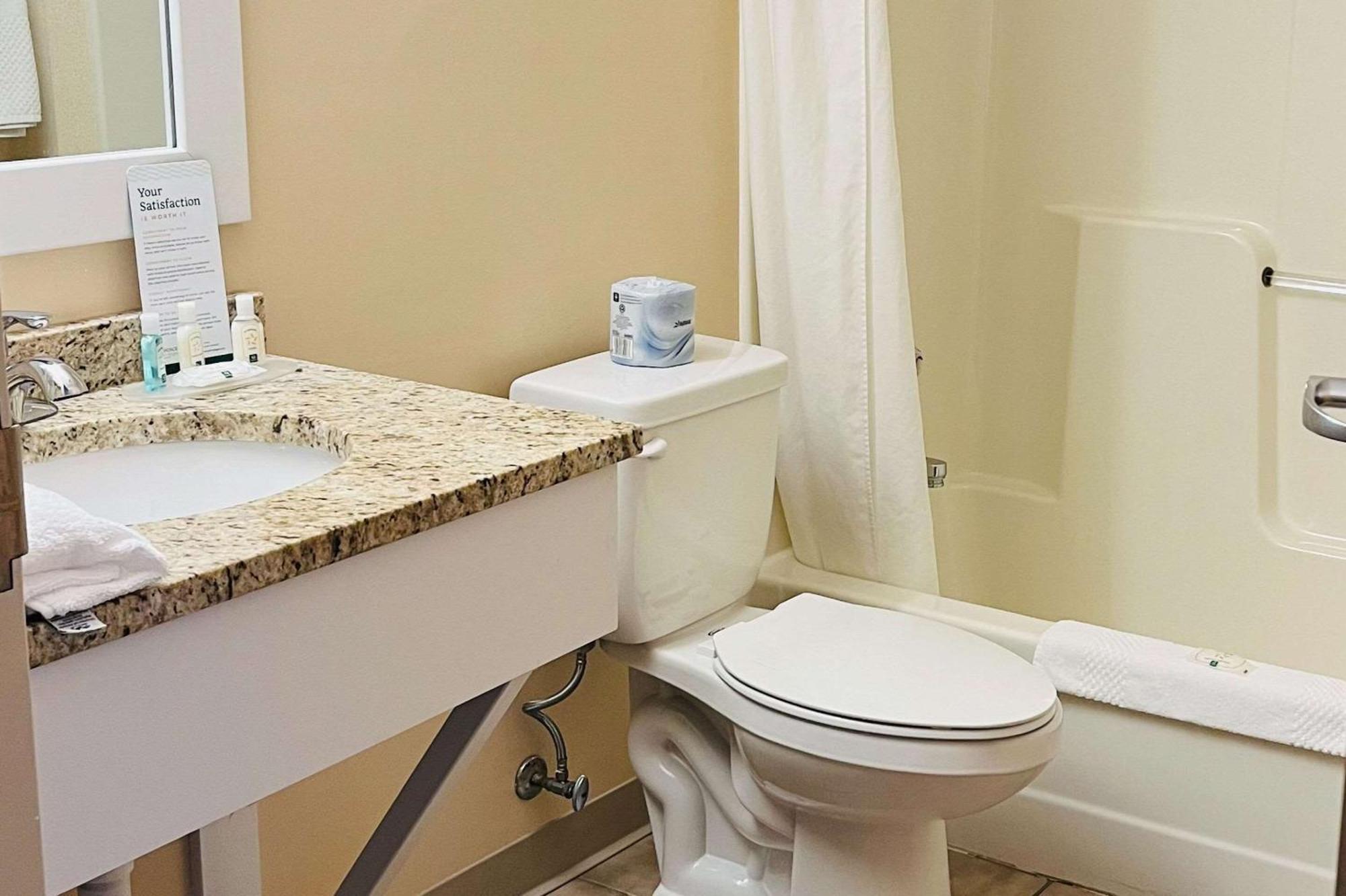 Quality Inn & Suites Prestonsburg Next To Mountain Arts Center Екстериор снимка