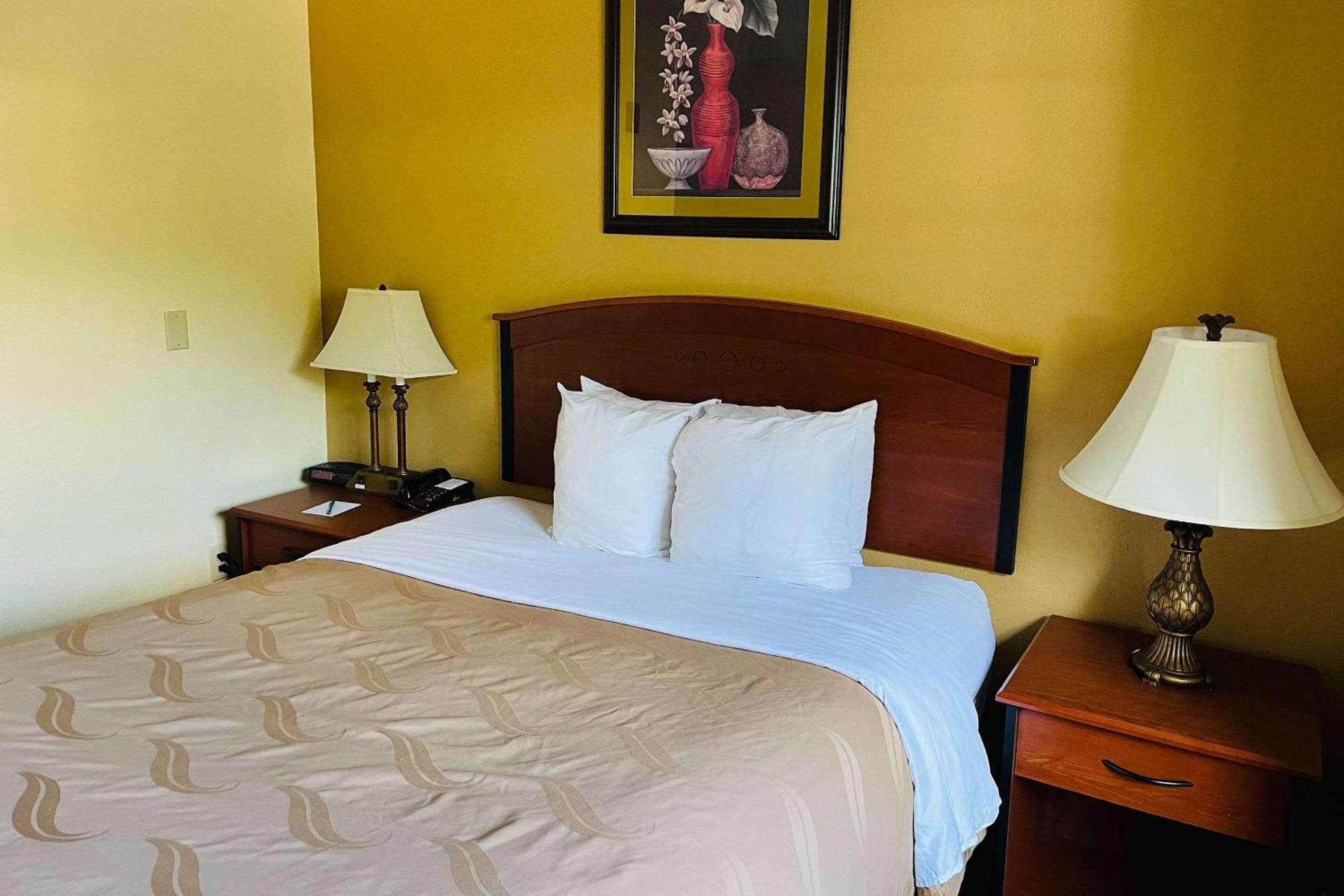 Quality Inn & Suites Prestonsburg Next To Mountain Arts Center Екстериор снимка