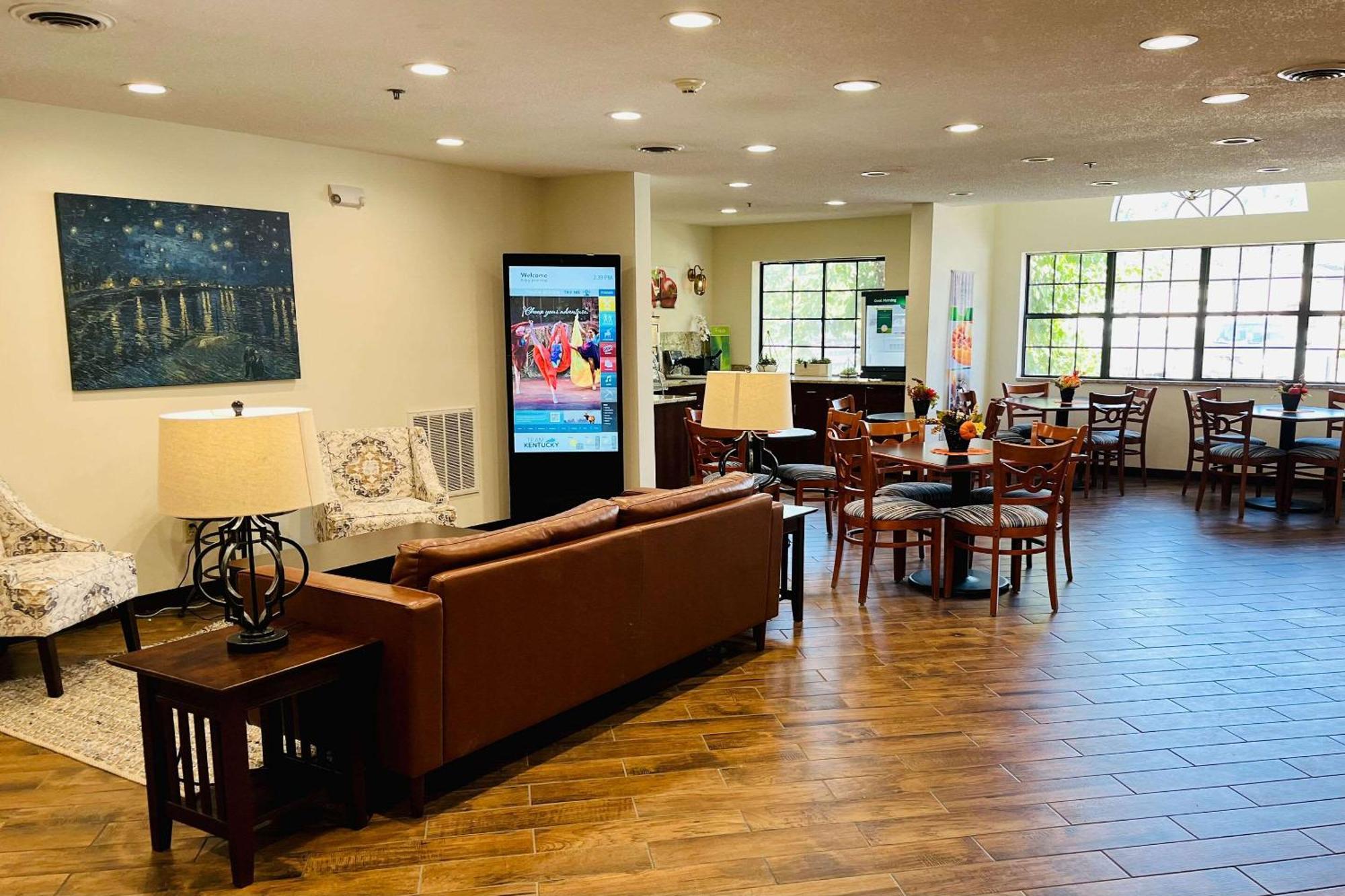 Quality Inn & Suites Prestonsburg Next To Mountain Arts Center Екстериор снимка