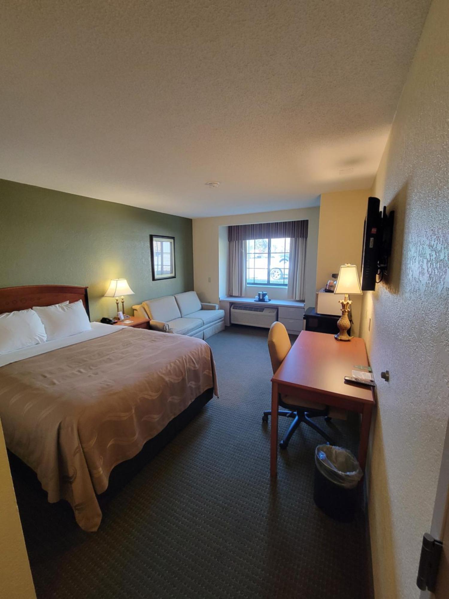 Quality Inn & Suites Prestonsburg Next To Mountain Arts Center Екстериор снимка