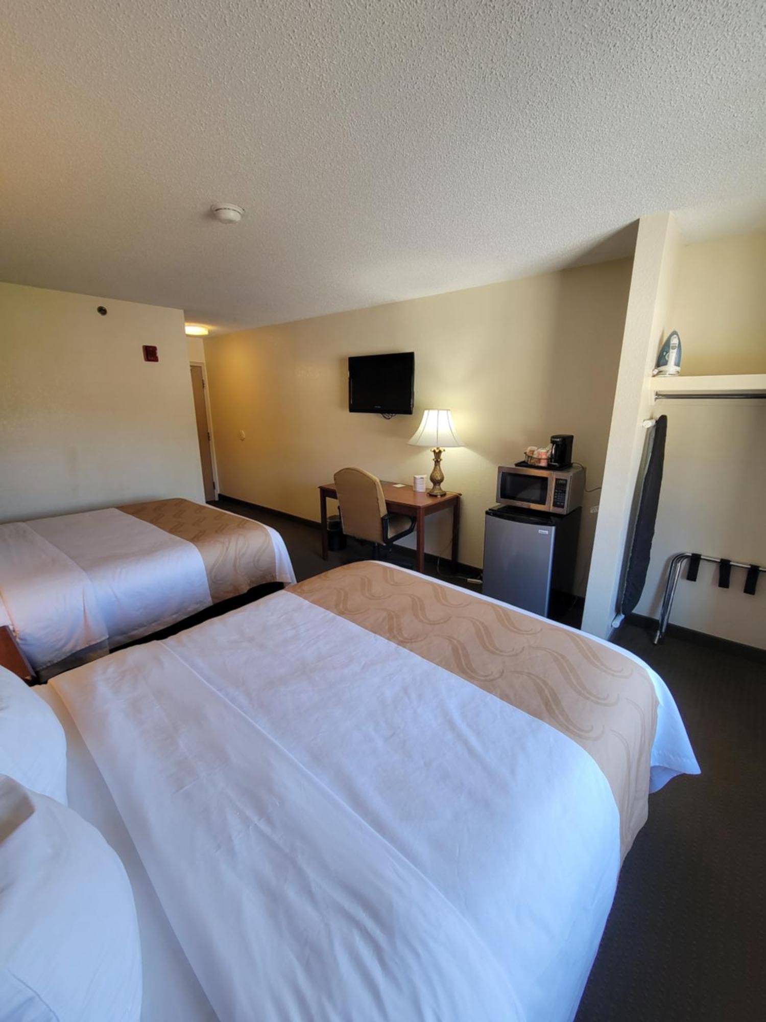 Quality Inn & Suites Prestonsburg Next To Mountain Arts Center Екстериор снимка