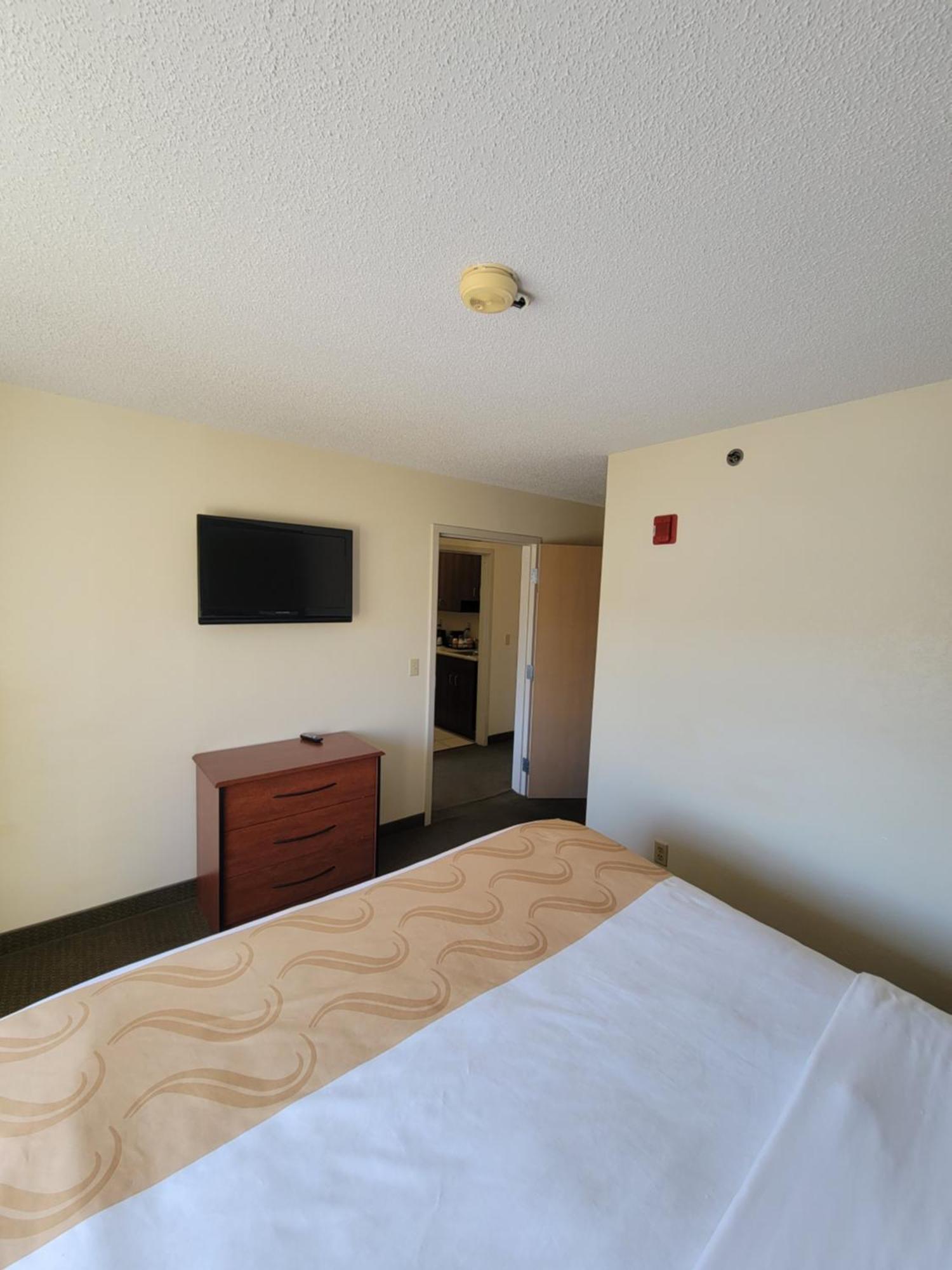 Quality Inn & Suites Prestonsburg Next To Mountain Arts Center Екстериор снимка