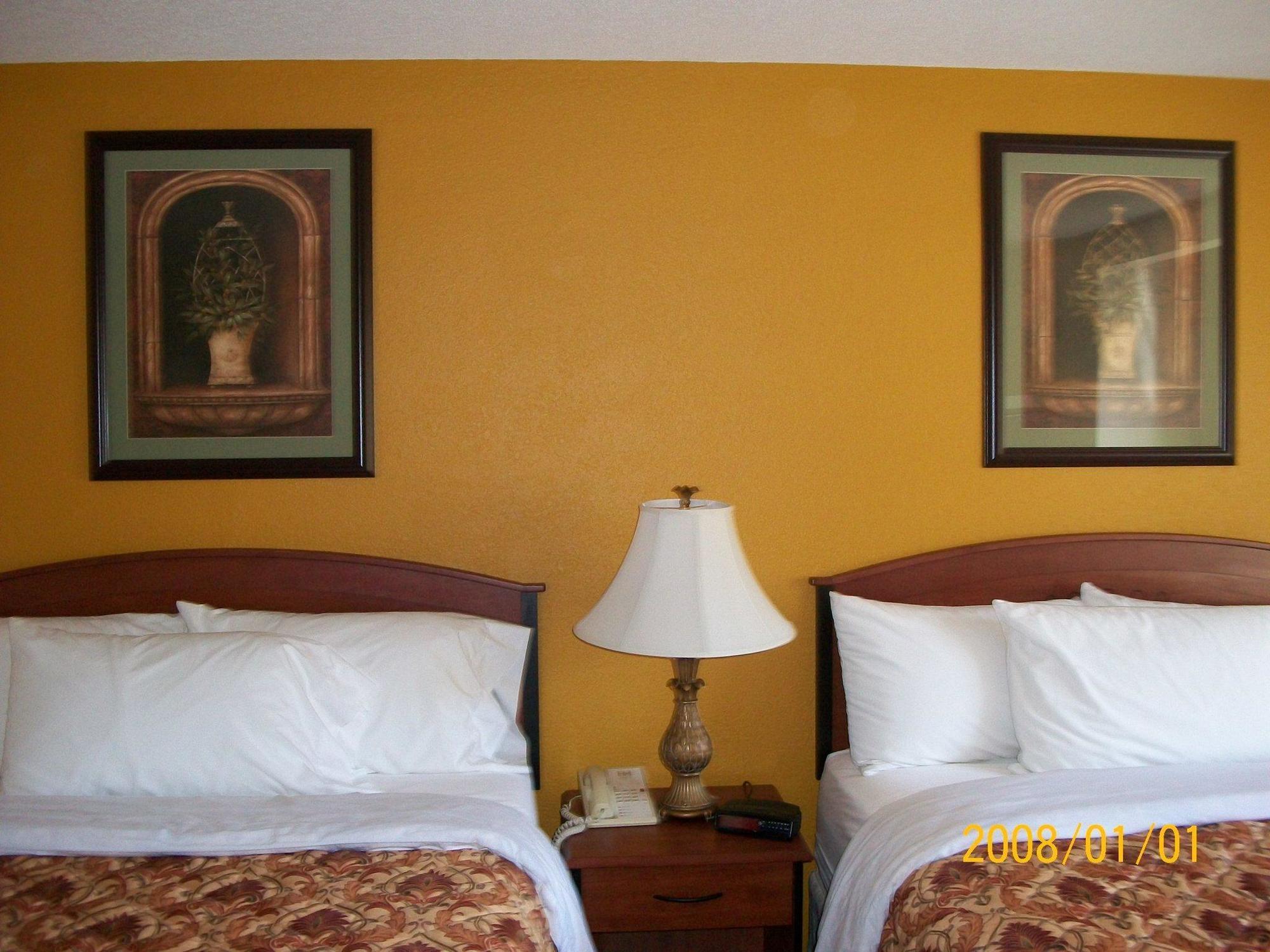 Quality Inn & Suites Prestonsburg Екстериор снимка