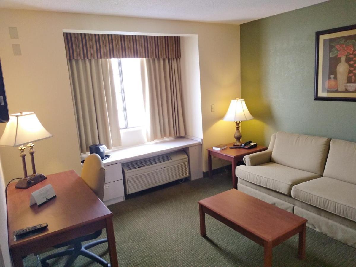 Quality Inn & Suites Prestonsburg Next To Mountain Arts Center Екстериор снимка